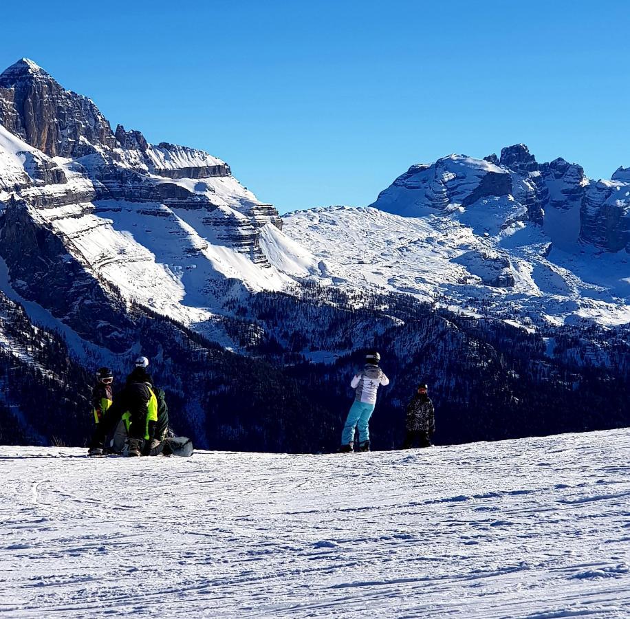 Marilleva 1400 Tra Sport E Natura Bagian luar foto